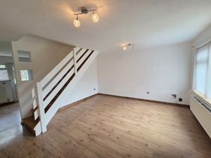 Lounge- click for photo gallery